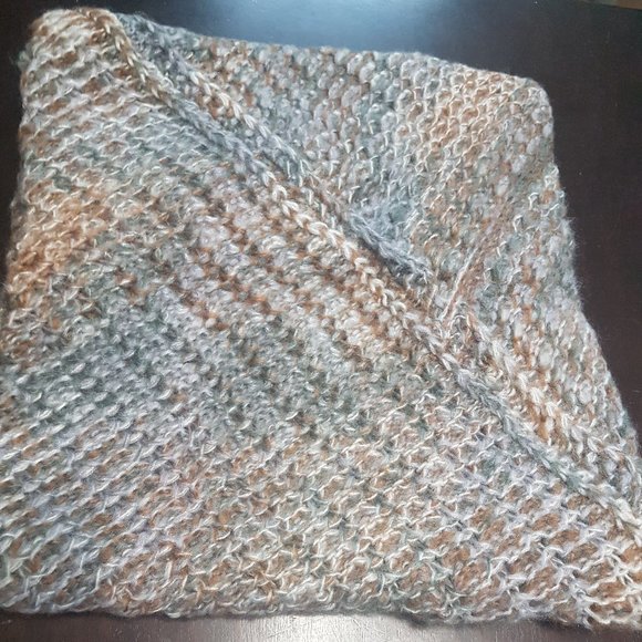 Chunky Knit Infinity Scarf - Picture 1 of 4